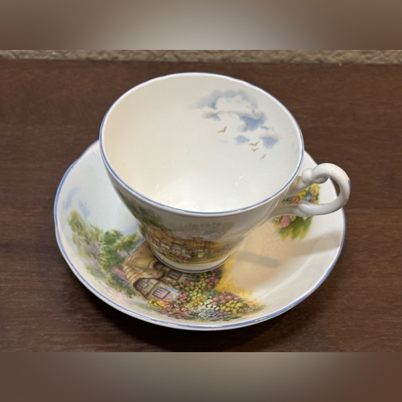 Allyn Nelson Collection Tea Cup & Saucer Bone China England Cottage - Picture 4 of 7